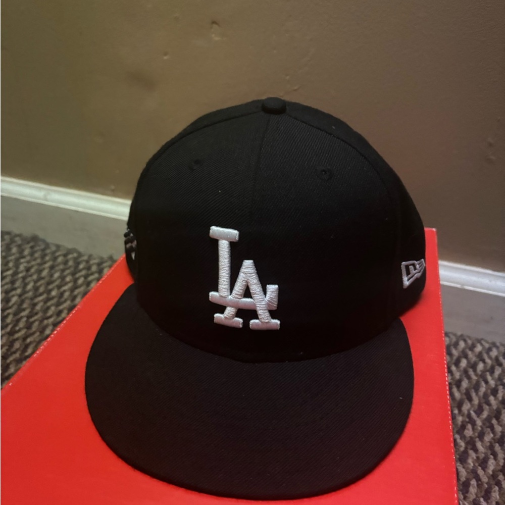 New Era Black and White LA Cap